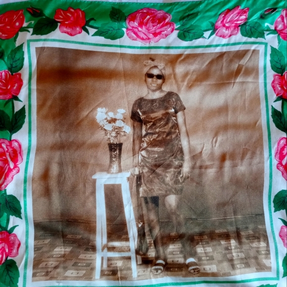 Scarf - Picture 1 of 4